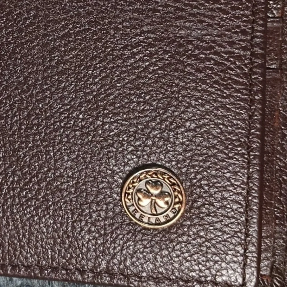 Man of Aran Bifold Wallet Mens Brown Genuine Leather Celtic Shamrock Ireland